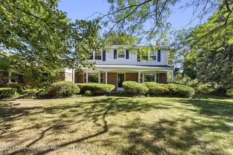 6 Hanne Dr, Leonardo, NJ 07737 photo 2
