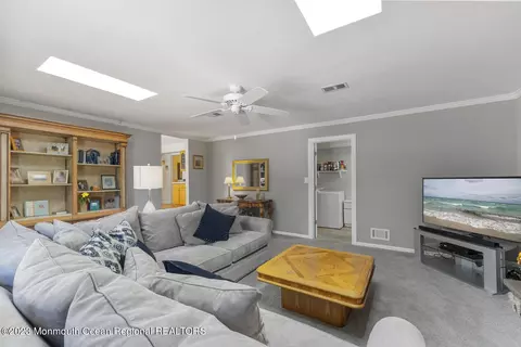 6 Hanne Dr, Leonardo, NJ 07737 photo 6