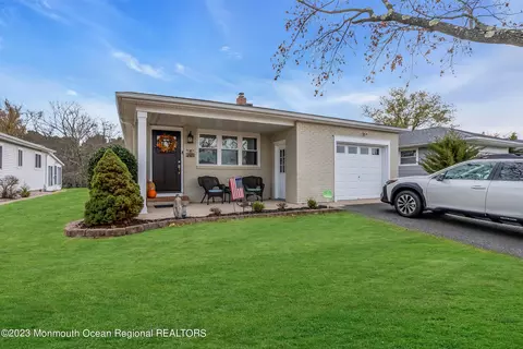 234 Port Royal Dr, Toms River, NJ 08757