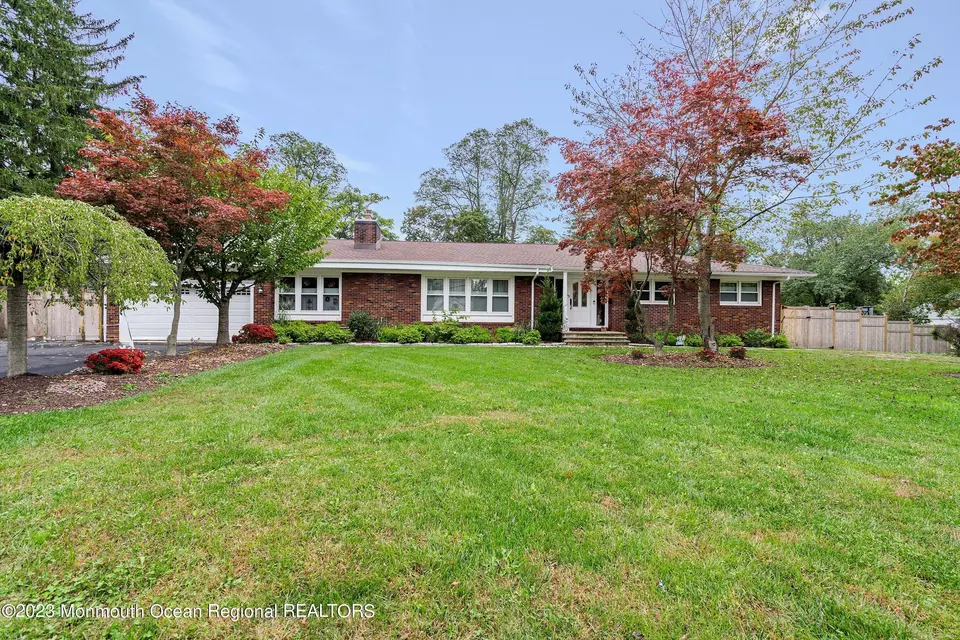 165 New Monmouth Rd, Middletown, NJ 07748 47 Photos Movoto