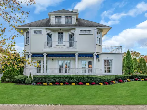 205 Newark Ave, Spring Lake, NJ 07762