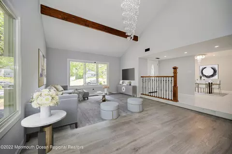 114 Vermont Ct, Matawan, NJ 07747