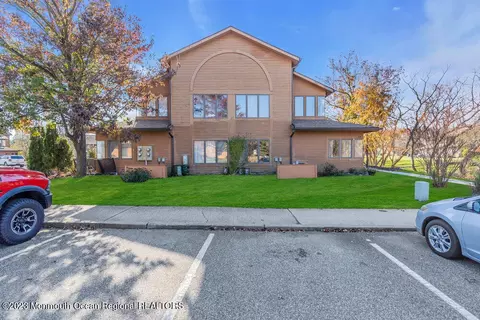 55 Brandywine Ct #283, Brick, NJ 08724