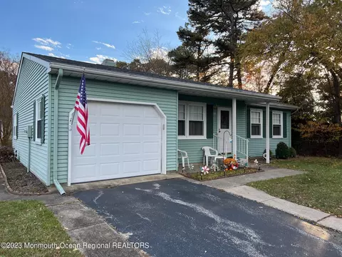 63 Falmouth Ave #72, Whiting, NJ 08759