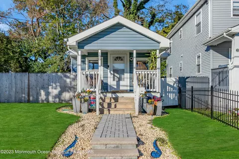 130 Leonard Ave, Neptune City, NJ 07753