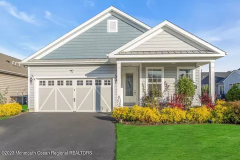 7 Harvest Ridge Rd, Howell, NJ 07731
