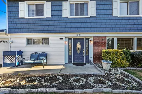 22 Farmbrook Dr, Old Bridge, NJ 08857 photo 4