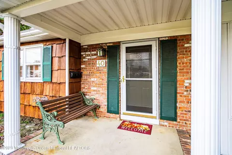 40 S Longview Rd, Howell, NJ 07731 photo 2