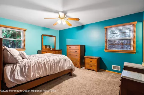 40 S Longview Rd, Howell, NJ 07731 photo 16