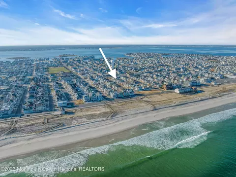 18 7th Ave, Seaside Heights, NJ 08751
