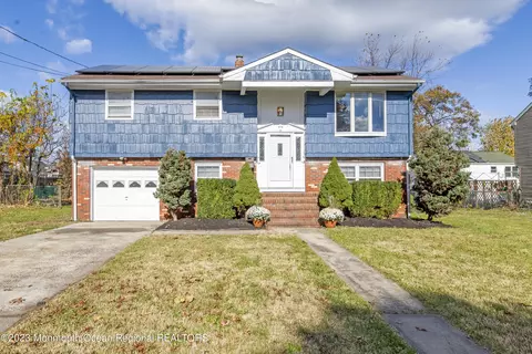 705 Sydney Ave, Union Beach, NJ 07735