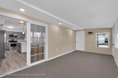 75 Markham Rd, Brick, NJ 08724 photo 16