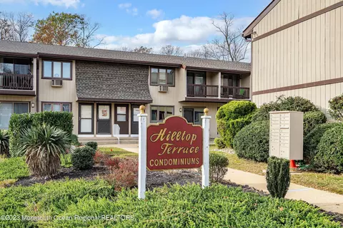 8 Hilltop Terrace, Highlands, NJ 07732