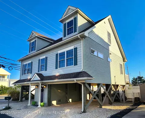 201 Joseph St, Lavallette, NJ 08735