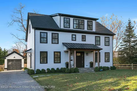 21 Lakeside Ave, Rumson, NJ 07760