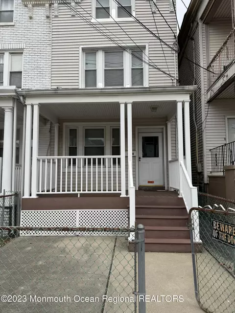 186 Lewis St, Perth Amboy, NJ 08861