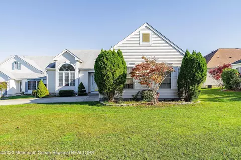 15 Abercorn Ct, Jackson, NJ 08527