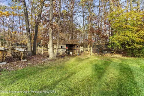 622 Pine St, Jackson, NJ 08527 photo 20