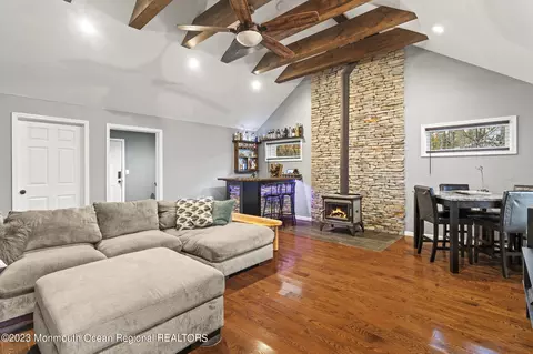 622 Pine St, Jackson, NJ 08527 photo 11