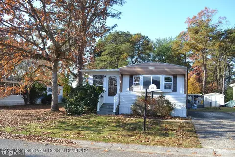 23 Susan Dr, Barnegat, NJ 08005