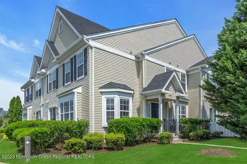 290 Brookfield Dr, Jackson, NJ 08527