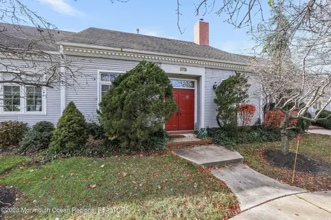 17 Winthrop Rd #B, Monroe, NJ 08831