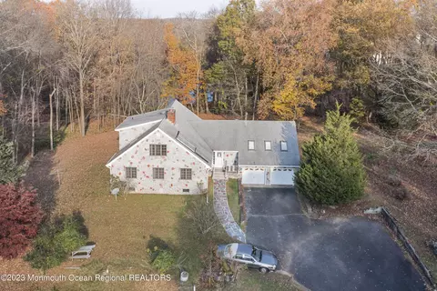 80 Millhurst Rd, Manalapan, NJ 07726