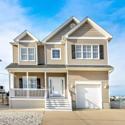 116 S Binnacle Dr, Little Egg Harbor, NJ 08087