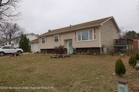 9 Railroad St, Browns Mills, NJ 08015