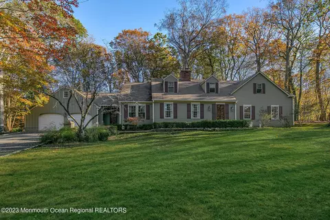 16 Westminster Dr, Colts Neck, NJ 07722
