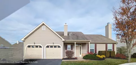 5 Fieldstone Ct, Manchester, NJ 08759