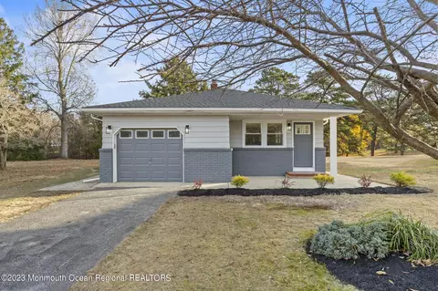 4 Fort De France Ave, Toms River, NJ 08757