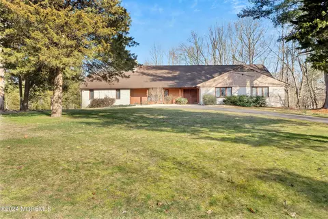 109 Crine Rd, Morganville, NJ 07751