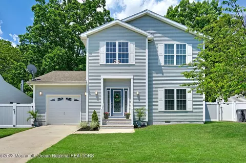 818 Linden Rd, Toms River, NJ 08753