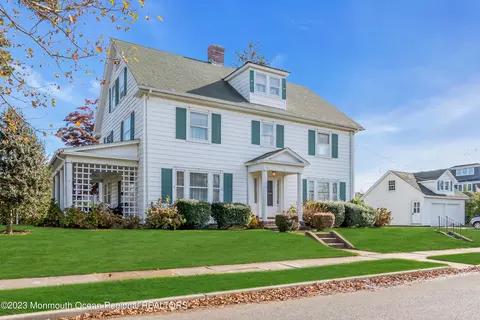 319 Monmouth Ave, Spring Lake, NJ 07762
