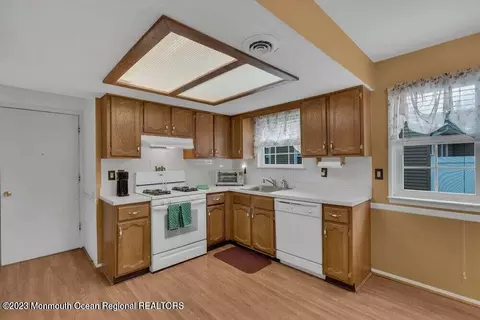 23 Kent Dr, Forked River, NJ 08731 photo 13
