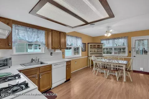 23 Kent Dr, Forked River, NJ 08731 photo 14