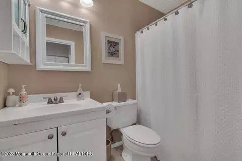 23 Kent Dr, Forked River, NJ 08731 photo 24