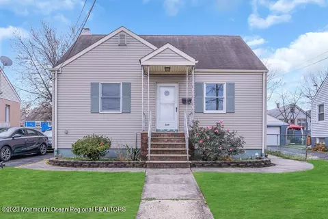 389 Ashley St, Perth Amboy, NJ 08862