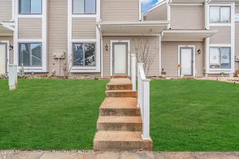 507 Sandra Pl, Brick, NJ 08724 photo 4