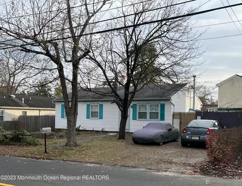 825 Lynnwood Ave, Brick, NJ 08723
