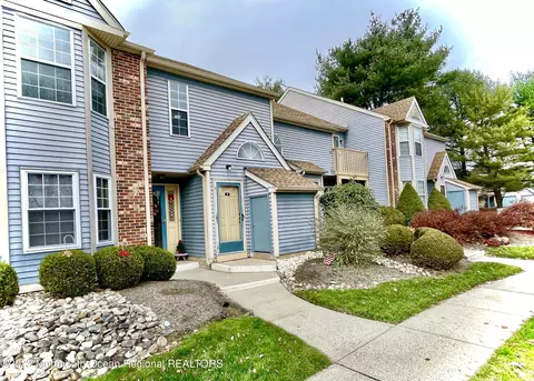 17 Tilia Ct, Hamilton, NJ 08690