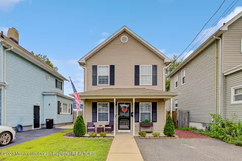 117 2nd St, Keyport, NJ 07735
