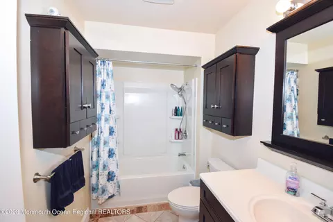 36 Townsend Dr, Matawan, NJ 07747 photo 25