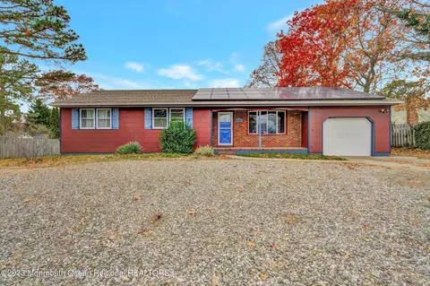 2147 Brightwood Dr, Forked River, NJ 08731