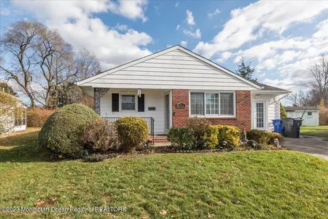 15 Petunia Way, Toms River, NJ 08755