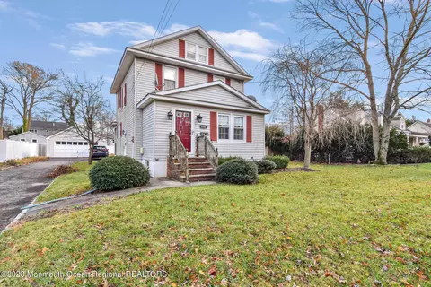 938 Palmer Ave, Middletown, NJ 07748