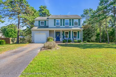 357 Livingston Ave, Bayville, NJ 08721