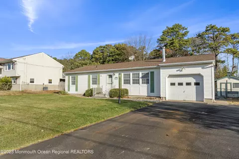 190 Cranberry Rd, Toms River, NJ 08753