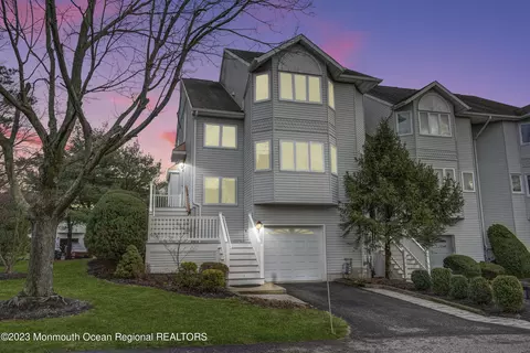 91 Orchid Ct #901, Toms River, NJ 08753